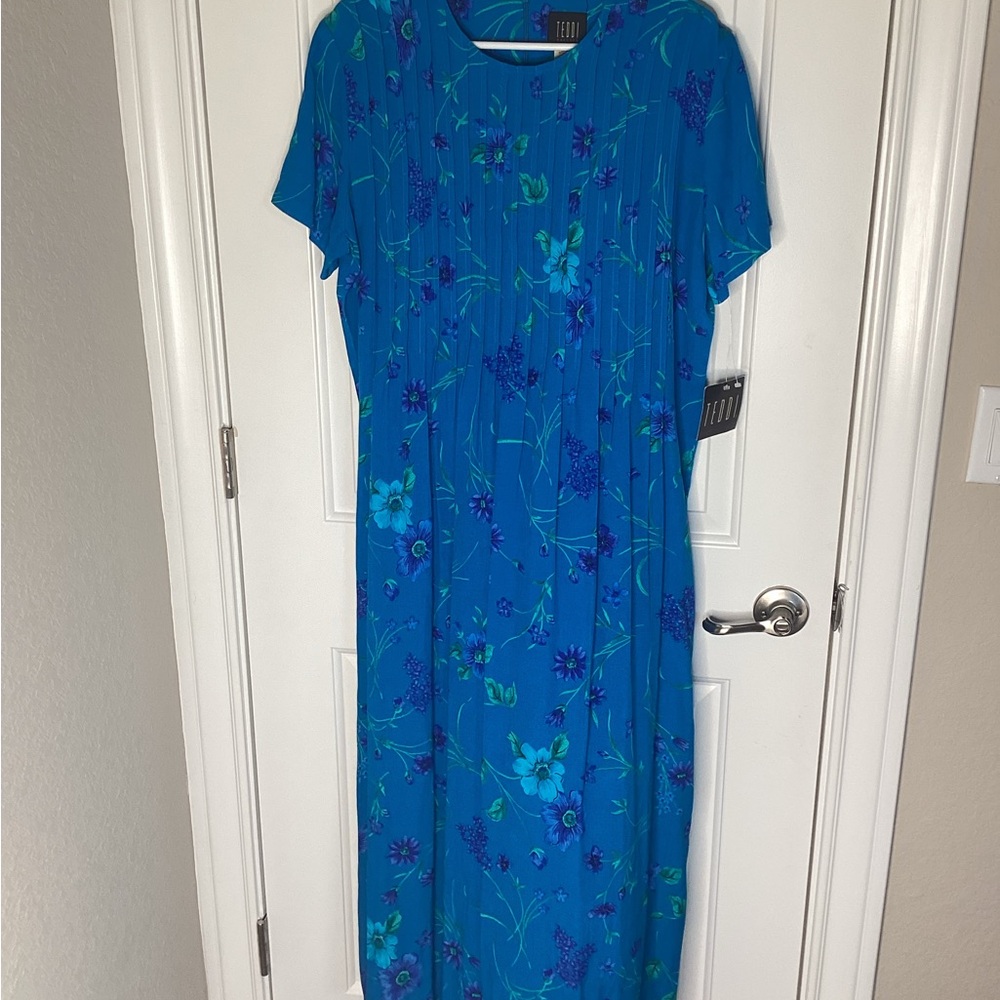 Teddy sz 14 Women’s Blue Floral Maxi Dress w/short sleeves cottage Core, royal